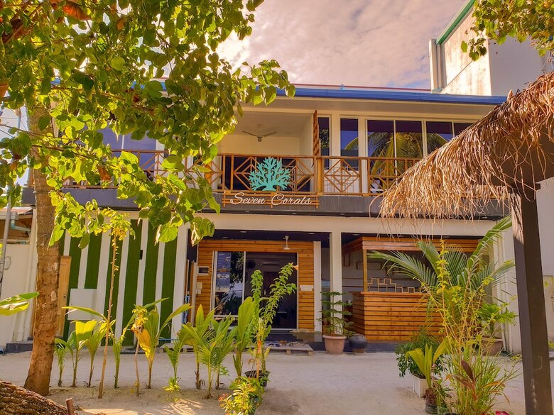Hotel Seven Corals