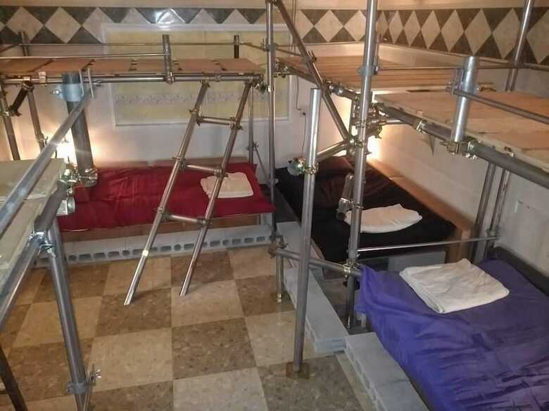 Hostal Ila Hakushu Guest House - Hostel