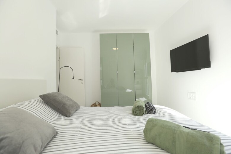Apartamento Holyguest - Shneior