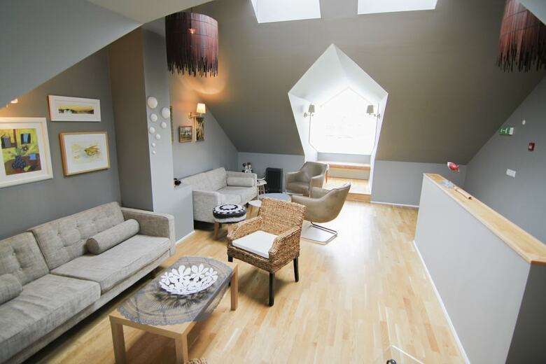 Hotel L�kur