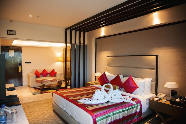 Hotel Radisson Lucknow City Center
