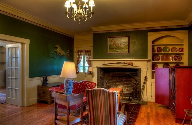 Emma's Bed And Breakfast