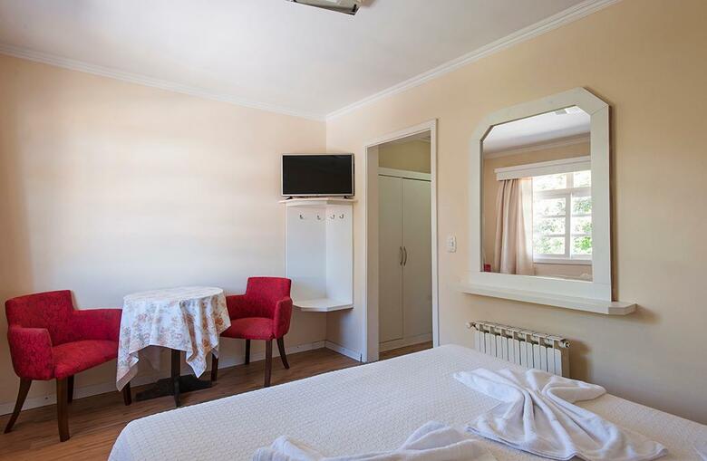 Hotel Galo Vermelho