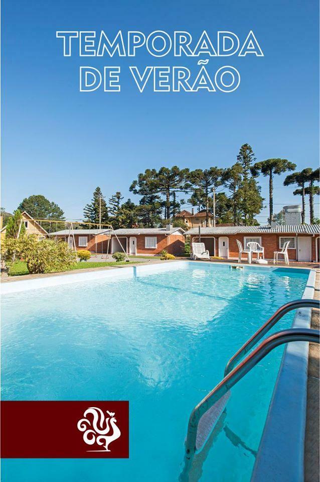 Hotel Galo Vermelho