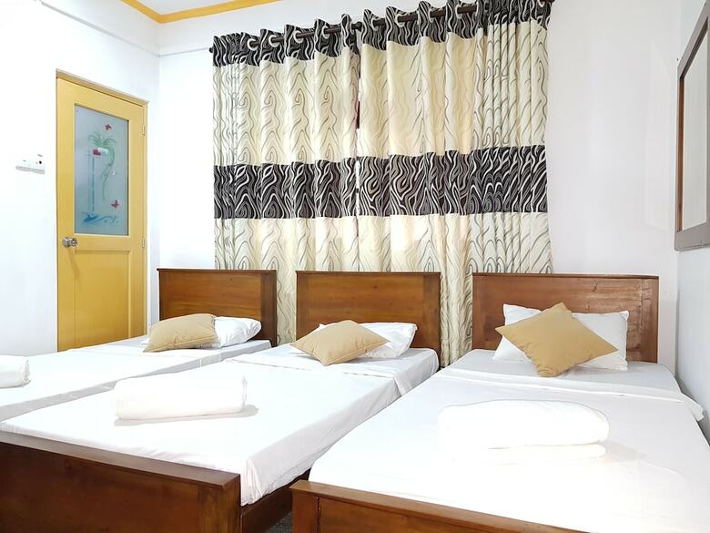 Hotel Lodge In 611