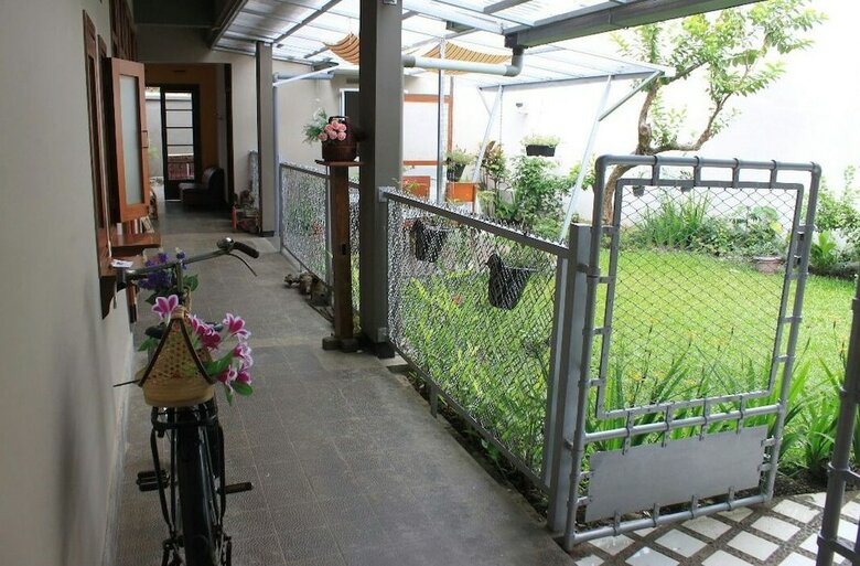 Villa de Riau Cottage By Houseinbandung