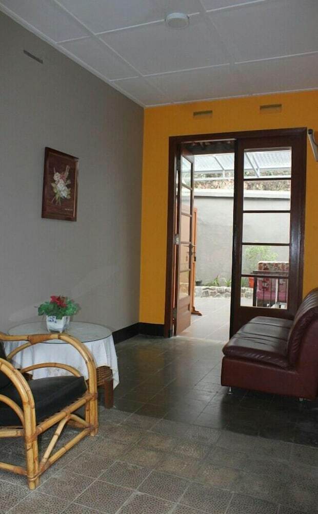 Villa de Riau Cottage By Houseinbandung