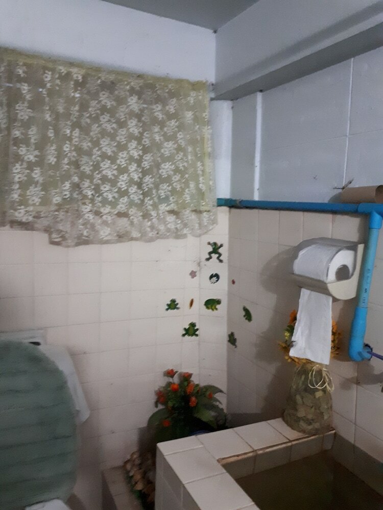Hotel Kru Sompong Homestay
