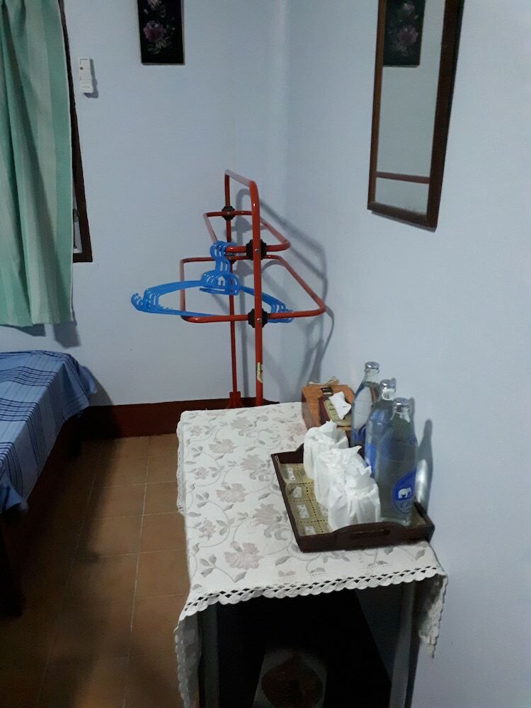 Hotel Kru Sompong Homestay