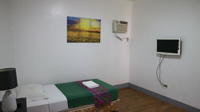 Hostal Cabua-an Beach Resort - Hostel