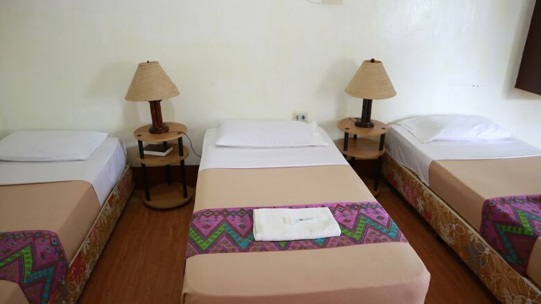 Hostal Cabua-an Beach Resort - Hostel