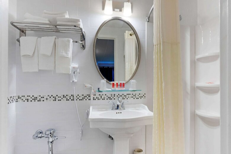Hotel Econo Lodge Hicksville