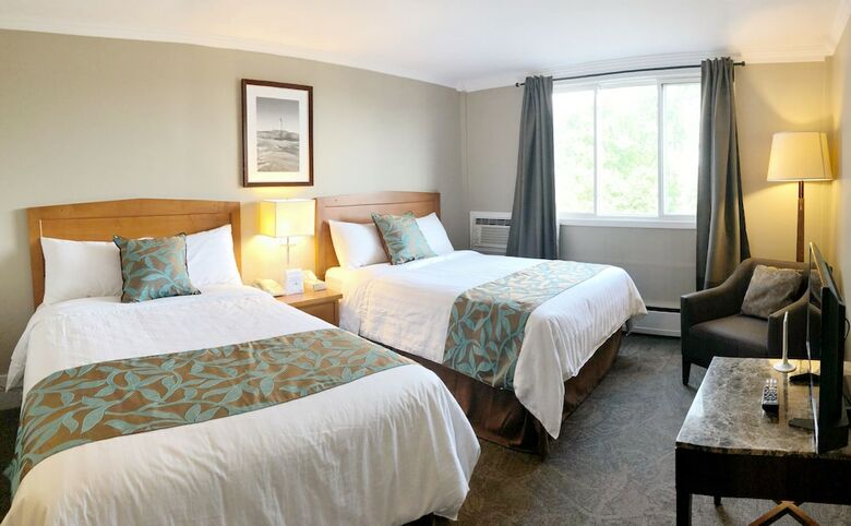 Hotel Seasons Inn Halifax