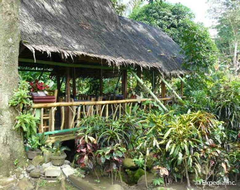 Hotel Little Bridges Bed And Breakfast