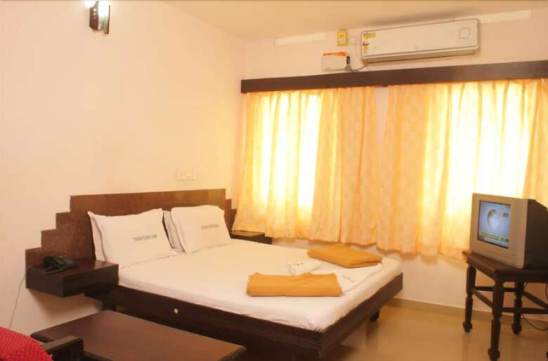 Hotel Triveni Tourist Home