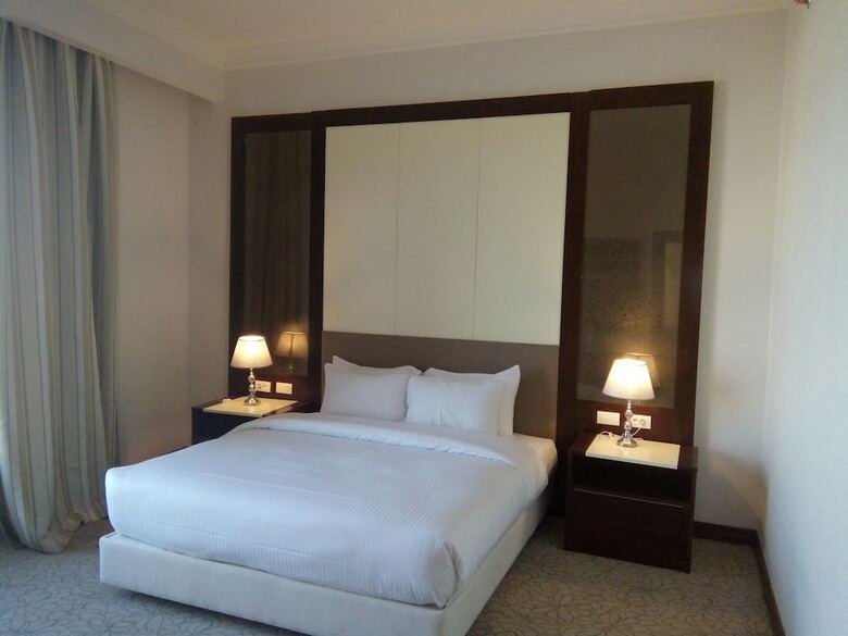 Hotel Tolip Golden Plaza