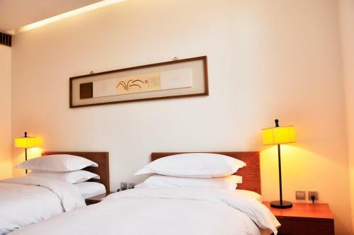 Qiwanglou Hotel