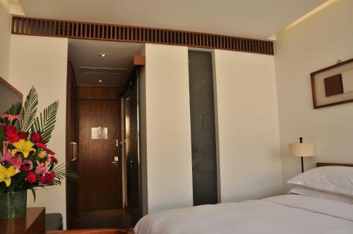 Qiwanglou Hotel