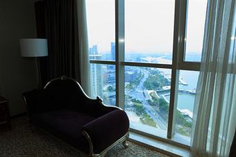 Hotel Crowne Plaza Zhenjiang