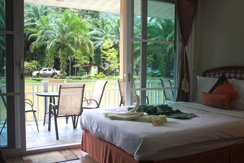 Hotel Raipreda Homestay