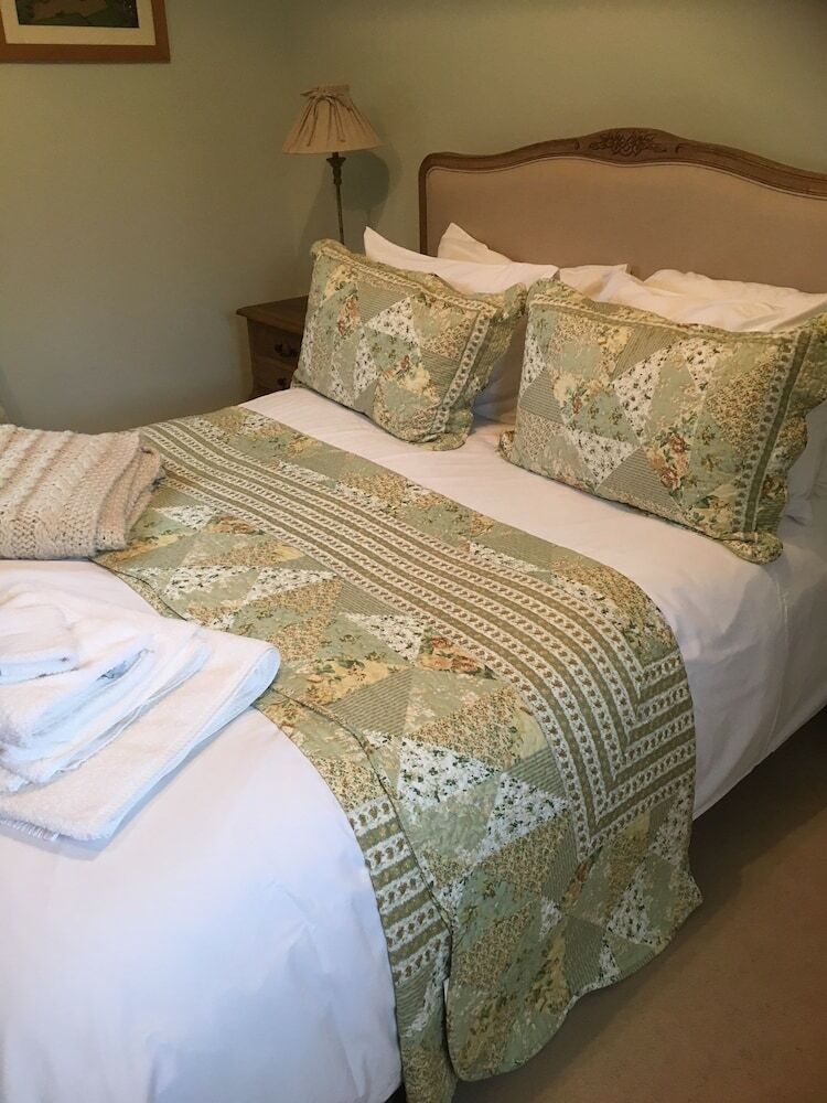 Bed & Breakfast The White House