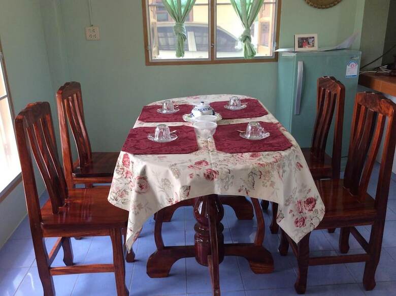 Hotel Chaleena Homestay