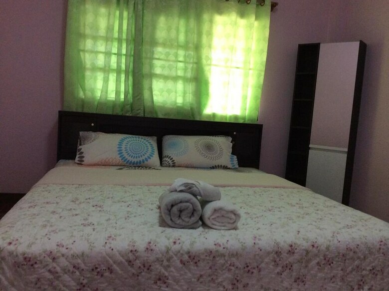 Hotel Chaleena Homestay