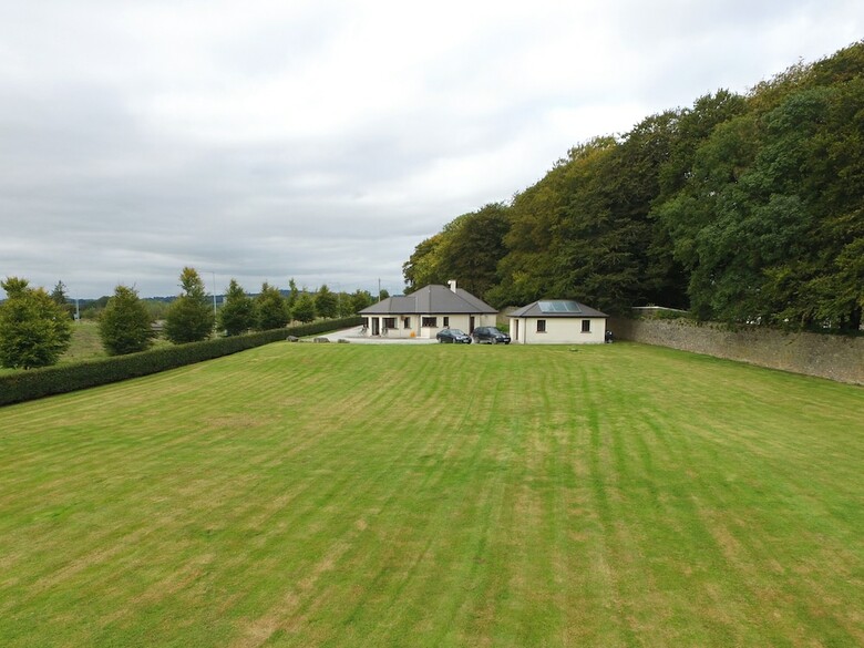 Hotel Moorepark West House