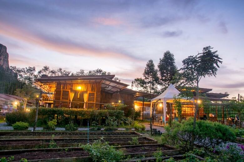 Hotel Bansuanphutarn