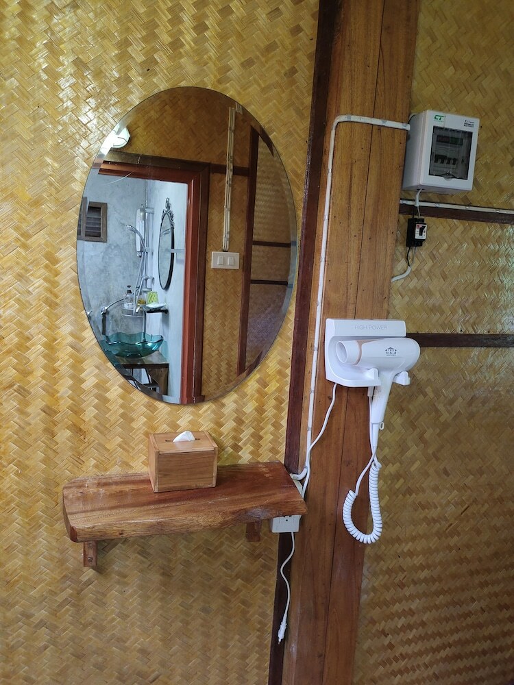 Hotel Bansuanphutarn