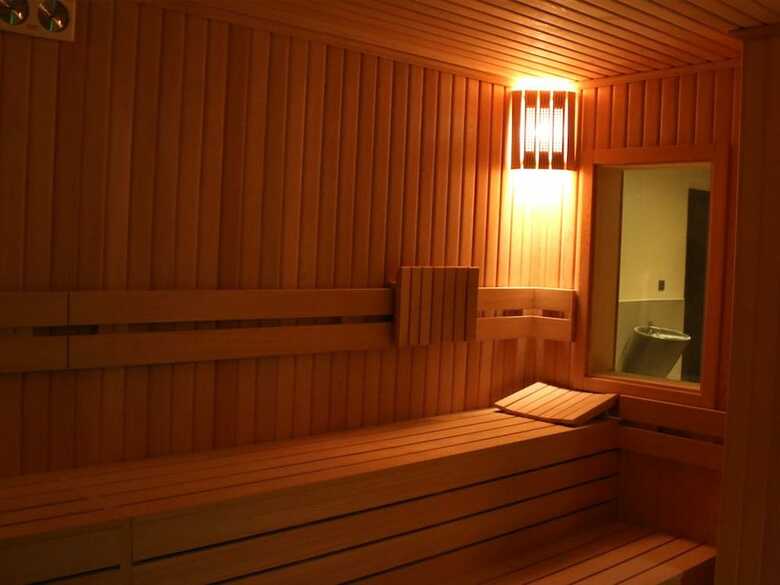 Enerji Hotel