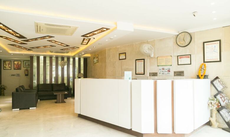 Hotel Treebo Maniram Palace