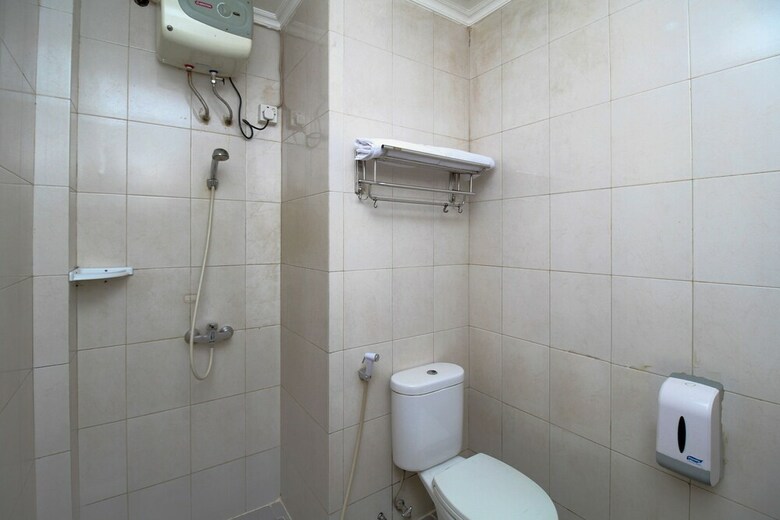 Hotel Airy Tegalsari Kedungsari 109 Surabaya
