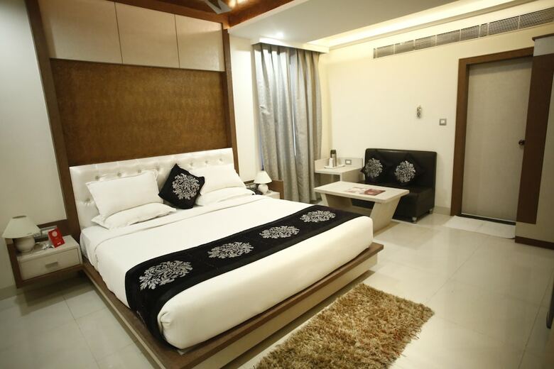 Hotel Oyo 9051 The Vedas