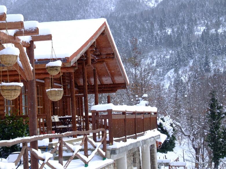 Hotel Xenios Chalets