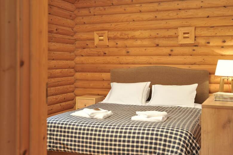 Hotel Xenios Chalets