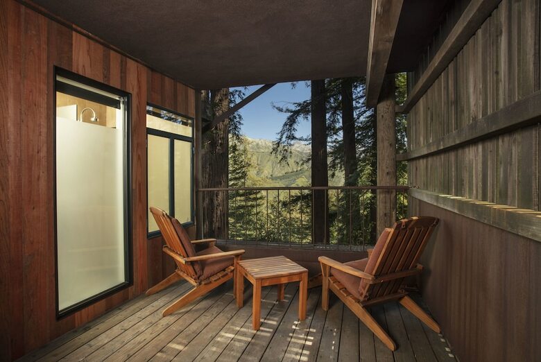 Hotel Post Ranch Inn