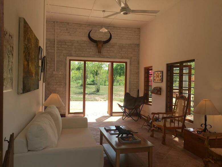 Hotel Captains Bird Safari Lodge