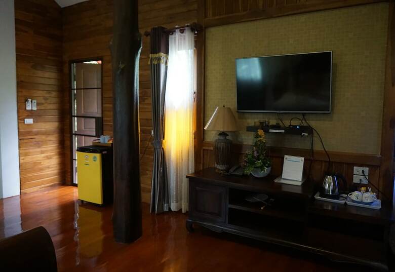 Hotel Buraphat Resort