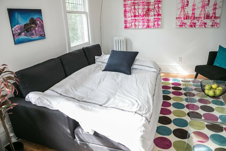 Apartamentos Applewood Suites - Bathurst & College