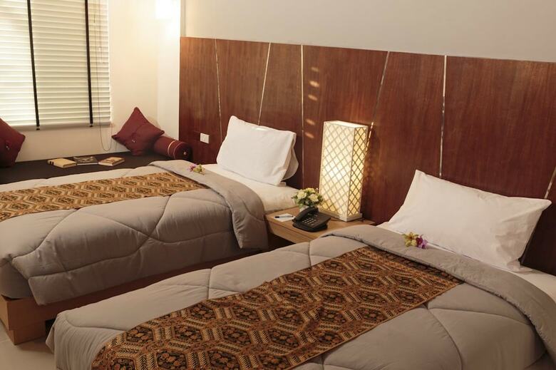 Hotel Impress Resort