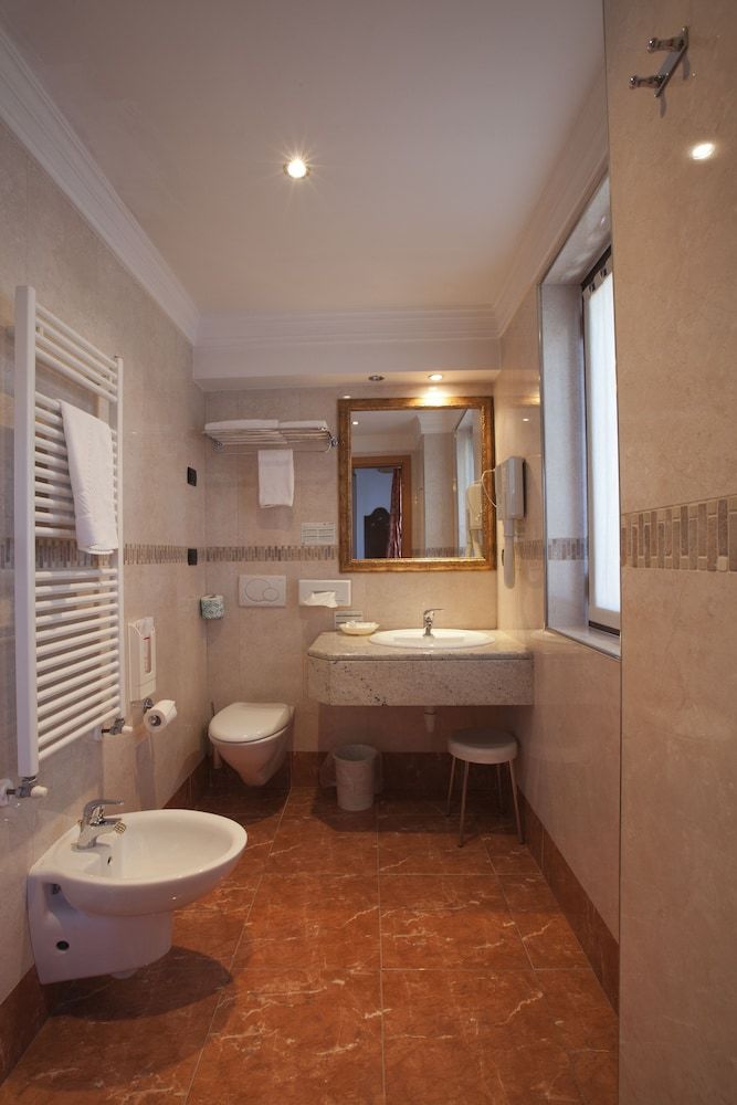 Hotel Ungheria Varese 1946