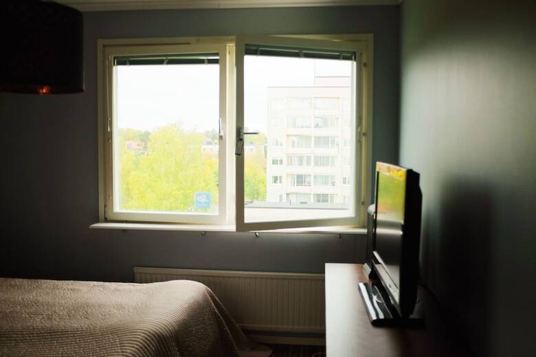 14 Minutes From Central - 2 Bedroom Apartment