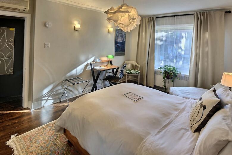 Bed & Breakfast Gite Du Survenant