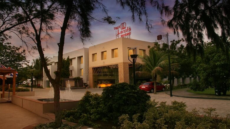 Hotel Top3 Lords Resort Bhavnagar
