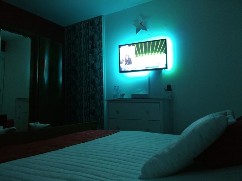 B&B Mycolorhouse