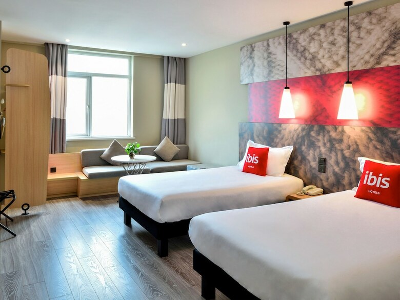 Hotel Ibis Nanjing Tianyin Avenue