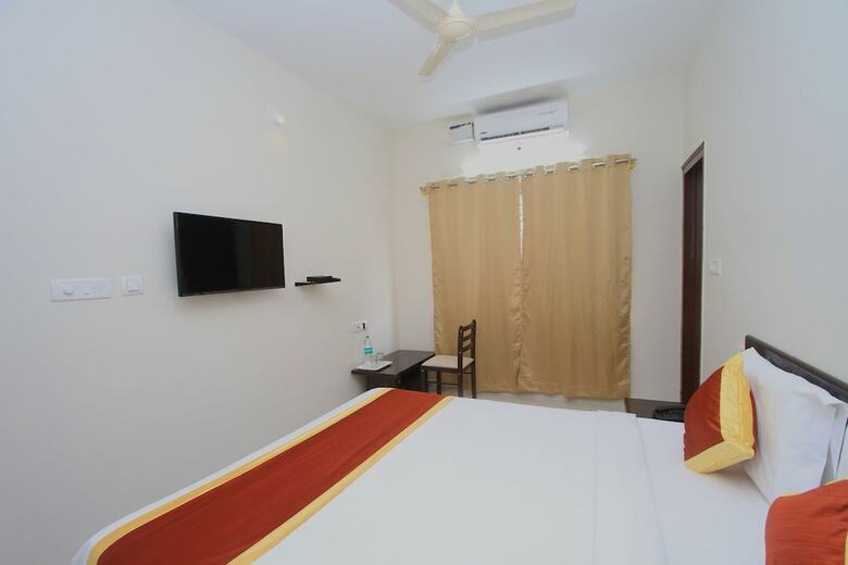 Hotel Oyo 9419 Manu Residency