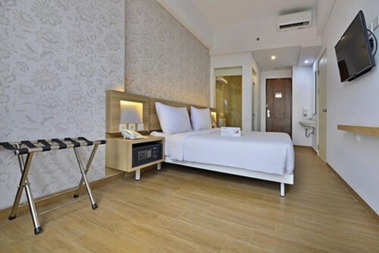 Whiz Prime Hotel Basuki Rahmat Malang