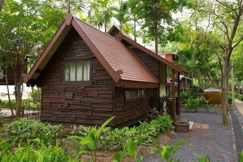 Hotel Baan Thong Ching Resort